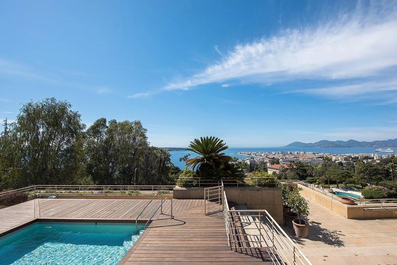 This apartment with panoramic views of the bay of Cannes is worth almost 10 million